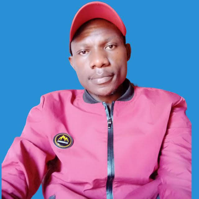 Mr .Maina learning Management system 
#Mashtech Smart Computers 
bsc IT wizard - first class honours 
Postgraduate - Computer and mathematics / PHe
,☑️  technology our lifeline 
